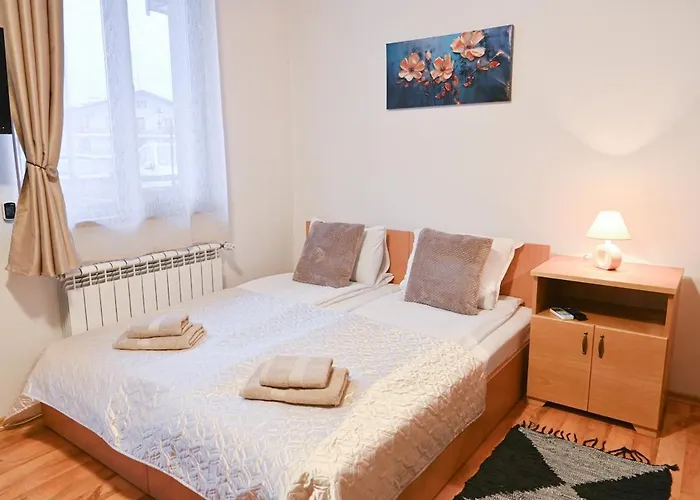 The Mountain Hug 1 By Si شقة بانسكو